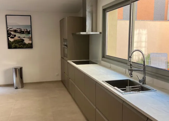 La Maison Des Filles